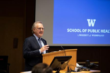 Stpehen Lewis speaks at the 2019 Gloyd Lecture