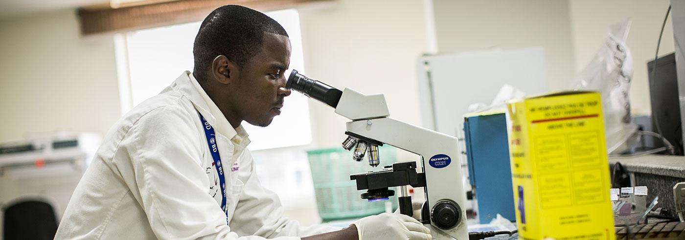 Photo of Lab worker in Nairobi Kenya